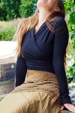 The TwoSisters Tops|Plus Size-Astarte Top Bamboo/Cotton Zwart