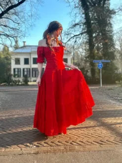 The TwoSisters Bohemian|Bohemian Jurken-Dream Dress Rood Broderie