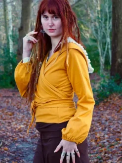 The TwoSisters Tops|Plus Size-Hooded Vest Sweater Oker