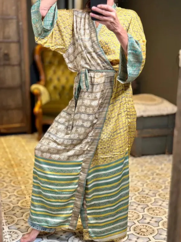 The TwoSisters Plus Size|Kimono Lang-Hope Kimono 384