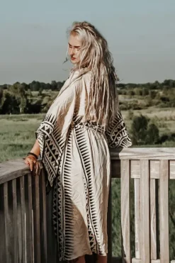 The TwoSisters Kaftan-Kimono Jurk Zahara gebroken wit