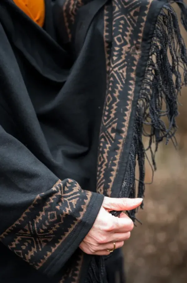 The TwoSisters Tops|Plus Size-Kimono, vest, Poncho