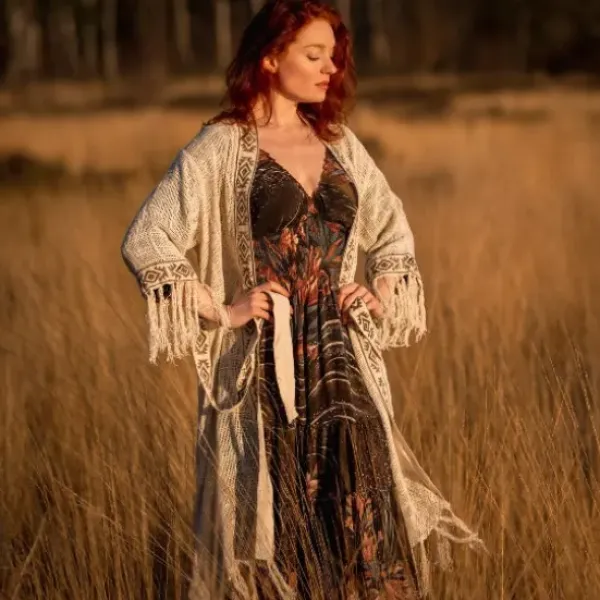 The TwoSisters Plus Size-Layla Kimono Gebroken wit