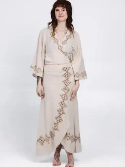 The TwoSisters Tops|Nomad Chic Collectie-Mystic Mesa wikkeltop Off White