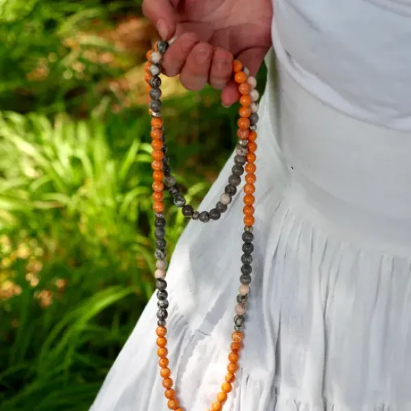 The TwoSisters Kettingen|Buddhist Malas-Oranje Zee Jaspis