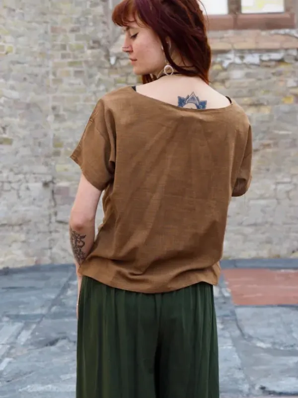 The TwoSisters Tops|Nomad Chic Collectie-Savanna T-shirt Lichtbruin