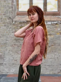The TwoSisters Tops|Nomad Chic Collectie-Savanna T-shirt Oude Roze