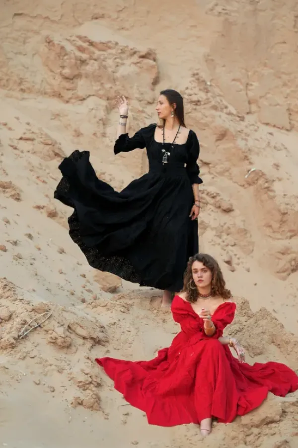 The TwoSisters Plus Size|Zwangerschapsjurk-Vaiana jurk Broderie knalrood